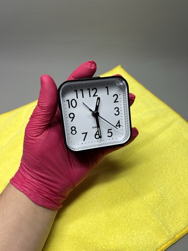 Non ticking silent alarm clock - silent,